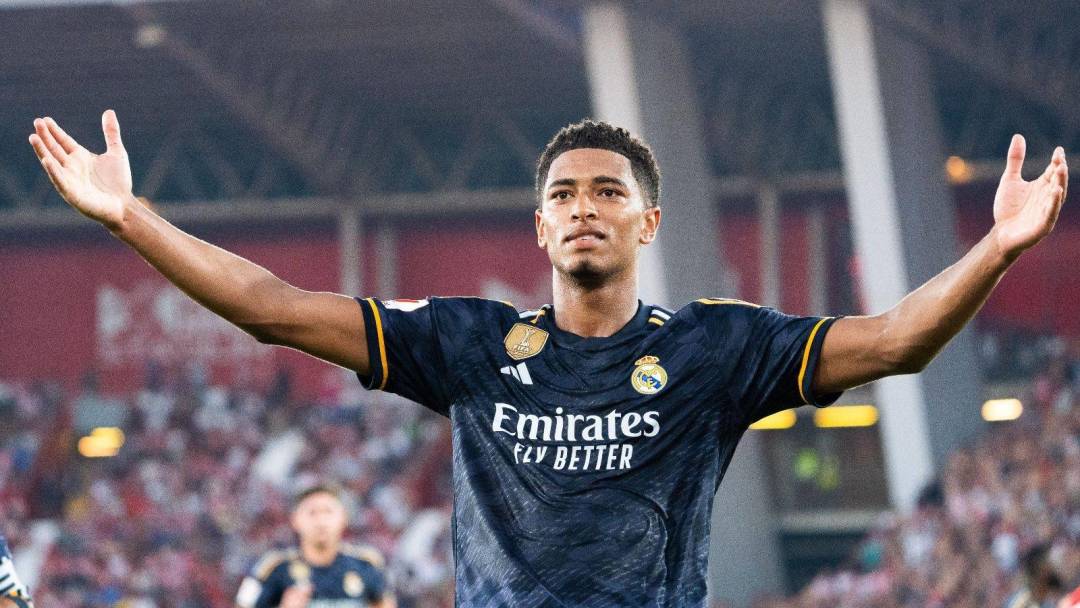 一场对阵弗 一场对阵弗