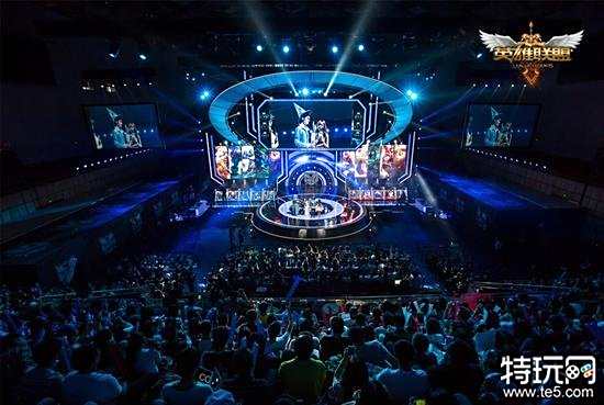 刘艳和周诗 刘艳和周诗